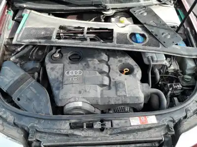 Sloopvoertuig audi a4 berlina (8e) 1.9 tdi (96kw) van het jaar 2002 aangedreven awx