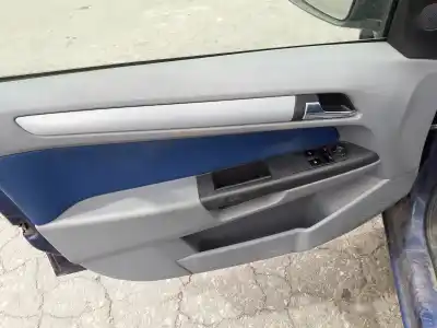 Veículo de Sucata opel astra h berlina 1.6 16v do ano 2004 alimentado z16xep