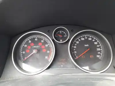 Veículo de Sucata opel astra h berlina 1.6 16v do ano 2004 alimentado z16xep