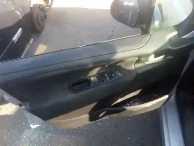 Veículo de Sucata peugeot 207 1.4 hdi do ano 2009 alimentado 8hz