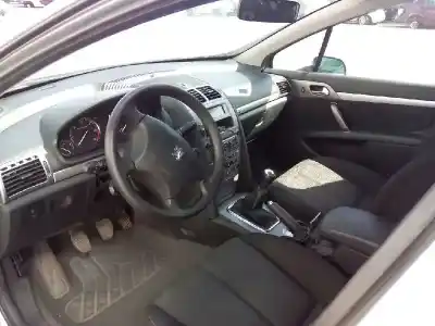 Vehicul casat peugeot 407 sr confort al anului 2006 alimentat 9hz