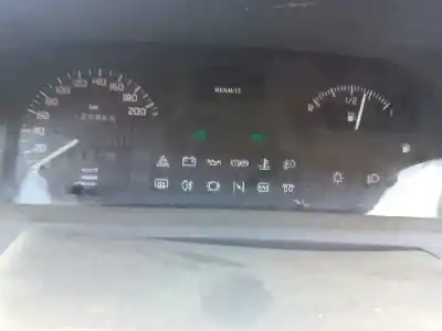 Veículo de Sucata renault clio i fase i+ii (b/c57) 1.3 cat do ano 1994 alimentado c3g