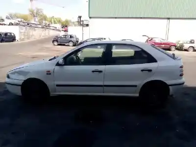 Sloopvoertuig fiat brava (182) td 75 sx van het jaar 1998 aangedreven 182a8000