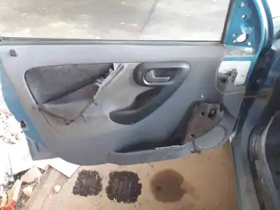 Veículo de Sucata opel combo 1.7 16v dti cat (y 17 dt / lr6) do ano 2003 alimentado y17dt