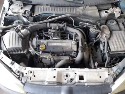 Veículo de Sucata opel combo 1.7 16v dti cat (y 17 dt / lr6) do ano 2003 alimentado y17dt