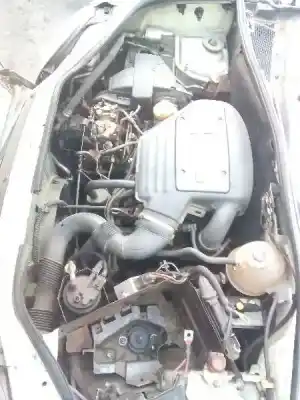 Veículo de Sucata renault kangoo (f/kc0) alize do ano 2000 alimentado f8q k6 Veículo de Sucata renault kangoo (f/kc0) alize do ano 2000 alimentado f8q k6