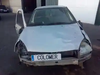 Здавання транспортного засобу renault clio ii fase ii (b/cb0) 1.2 року 2004 потужний k9k a7