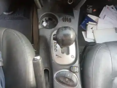 Veículo de Sucata hyundai santa fe (sm) 2.7 v6 cat do ano 2004 alimentado g6ba