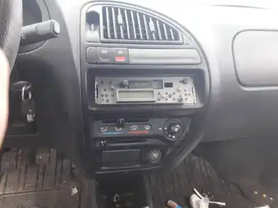 Veículo de Sucata citroen saxo 1.1 sx do ano 1999 alimentado hdz