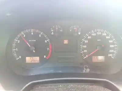 Здавання транспортного засобу seat toledo (1m2) stella року 2002 потужний bcb