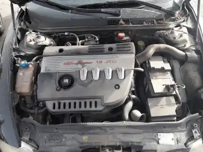 Veículo de Sucata alfa romeo 147 (190) 1.9 jtd distinctive do ano 2002 alimentado 937a2000