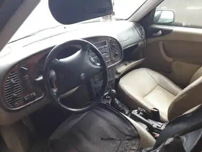 Veículo de Sucata saab 9-3 berlina 2.2 s tid do ano 1999 alimentado d223l