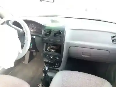 Veículo de Sucata kia rio 1.3 cat do ano 2001 alimentado a3e