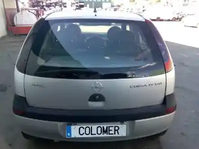 Veicolo di demolizione opel corsa c comfort dell'anno 2001 alimentato y17dt