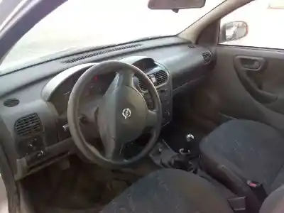 Veicolo di demolizione opel corsa c comfort dell'anno 2001 alimentato y17dt