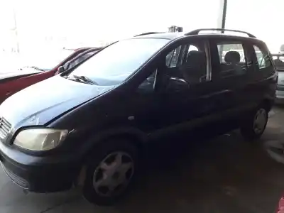 Veículo de Sucata opel zafira a 2.0 dti do ano 2002 alimentado y20dth