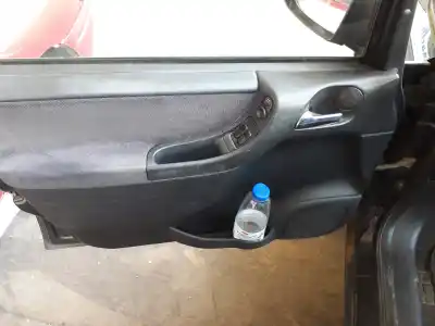 Veículo de Sucata opel zafira a 2.0 dti do ano 2002 alimentado y20dth