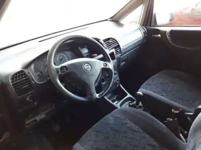 Veículo de Sucata opel zafira a 2.0 dti do ano 2002 alimentado y20dth