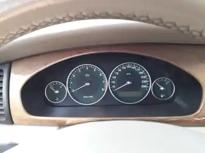 Veículo de Sucata jaguar x-type 2.1 v6 24v cat do ano 2002 alimentado yb