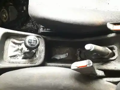 Véhicule à la ferraille opel zafira a 2.0 dti de l'année 2004 alimenté y20dth