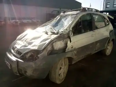 Здавання транспортного засобу RENAULT                                            SCENIC RX4 (JA0)                                                                                                                                                                                                                                           2.0 16V року 2002 потужний F4R C7