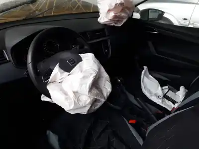 Veículo de Sucata seat arona 1.0 tgi bivalent. gasolina / cng do ano 2020 alimentado dby