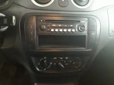 Veículo de Sucata citroen c3 1.4 hdi (68 cv) 1.4 hdi do ano 2005 alimentado 8hz