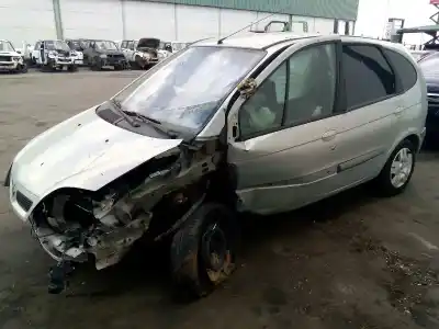Veicolo di demolizione RENAULT SCENIC (JA..) 1.9 DCI Authentique dell'anno 2002 alimentato F9Q K7