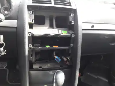 Verschrottungsfahrzeug peugeot 407 coupé (6c_) 2.7 hdi des jahres 2006 angetrieben uhz