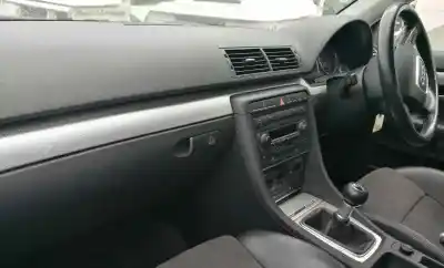 Veículo de Sucata audi a4 berlina (8e) 2.0 tdi 16v (103kw) do ano 2007 alimentado bre