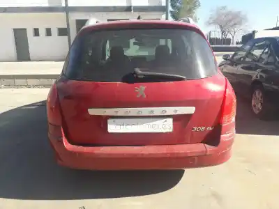 Veículo de Sucata peugeot 308 confort do ano 2008 alimentado 5fw