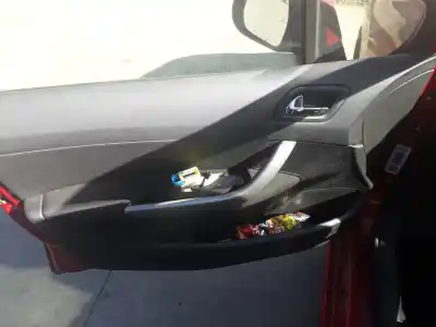 Veículo de Sucata peugeot 308 confort do ano 2008 alimentado 5fw