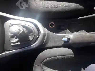 Veículo de Sucata peugeot 308 confort do ano 2008 alimentado 5fw