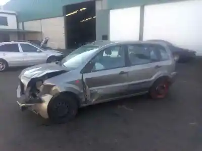 Vehicul casat ford fusion (cbk) trend al anului 2002 alimentat f6ja