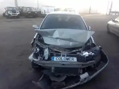Здавання транспортного засобу renault clio ii fase ii (b/cb0) 1.4 16v року 2002 потужний d4f b7