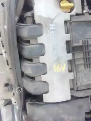 Здавання транспортного засобу renault clio ii fase ii (b/cb0) 1.4 16v року 2002 потужний d4f b7