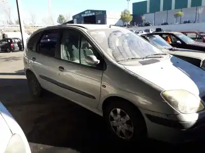 Scrapping Vehicle renault scenic (ja..) 1.9 dti diesel 80 cv / 59 kw of the year 2001 powered f9q q7