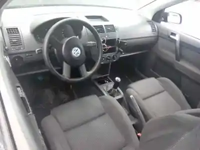 Veículo de Sucata volkswagen polo (9n1) 1.4 16v do ano 2002 alimentado bby