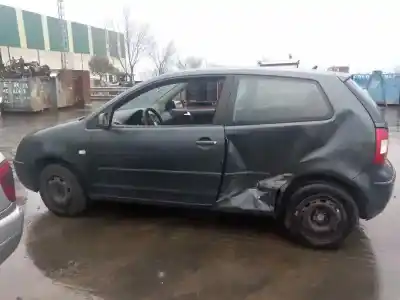 Veículo de Sucata volkswagen polo (9n1) 1.4 16v do ano 2002 alimentado bby
