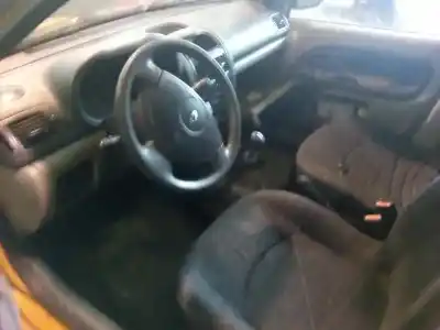 Здавання транспортного засобу renault clio ii fase ii (b/cb0) 1.5 dci diesel року 2001 потужний k9k a7