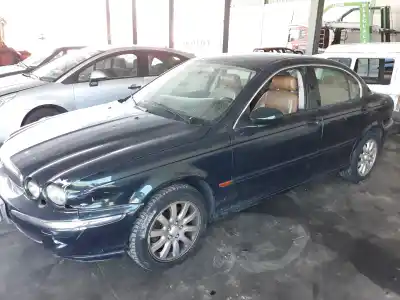 Здавання транспортного засобу jaguar x-type i (x400) 2.5 v6 a las 4 ruedas року 2002 потужний xb