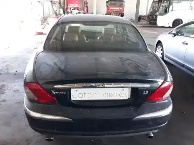 Здавання транспортного засобу jaguar x-type i (x400) 2.5 v6 a las 4 ruedas року 2002 потужний xb
