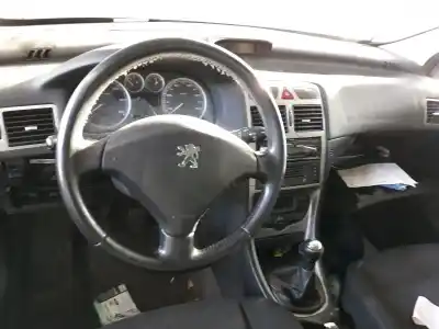 Здавання транспортного засобу peugeot 307 break / sw (s1) 2.0 hdi fap cat року 2002 потужний rhs