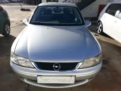 Vehicul casat opel vectra b berlina 2.0 16v cat (x 20 xev / l34) al anului 1999 alimentat x20xev
