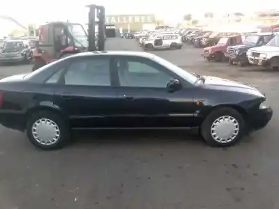 Vehicul casat audi a4 berlina (b5) 1.8 al anului 1997 alimentat adr