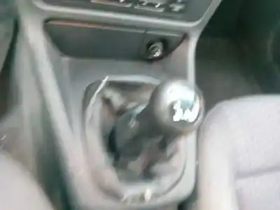 Vehicul casat audi a4 berlina (b5) 1.8 al anului 1997 alimentat adr