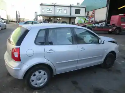 Veículo de Sucata volkswagen polo (9n1) 1.4 tdi do ano 2004 alimentado amf