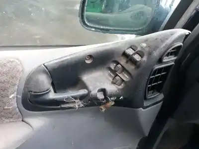 Scrapping Vehicle chrysler voyager (gs) 2.4 le of the year 1999 powered b024l