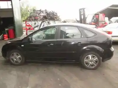 Veículo de Sucata ford focus berlina (cap) sport do ano 2005 alimentado kkda
