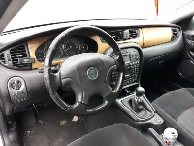 Veículo de Sucata jaguar x-type 2.0 diesel cat do ano 2004 alimentado 6b